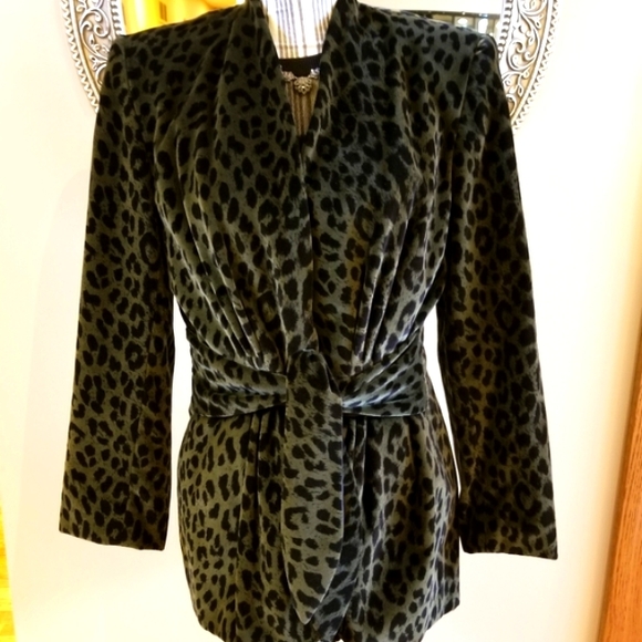 Bicci Leopard Print Olive & Black Velvet 100% Cotton Jacket with Tie - Picture 2 of 13